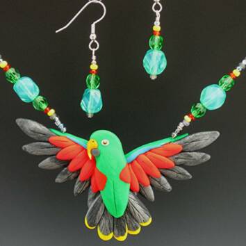 Eclectus Male Necklace